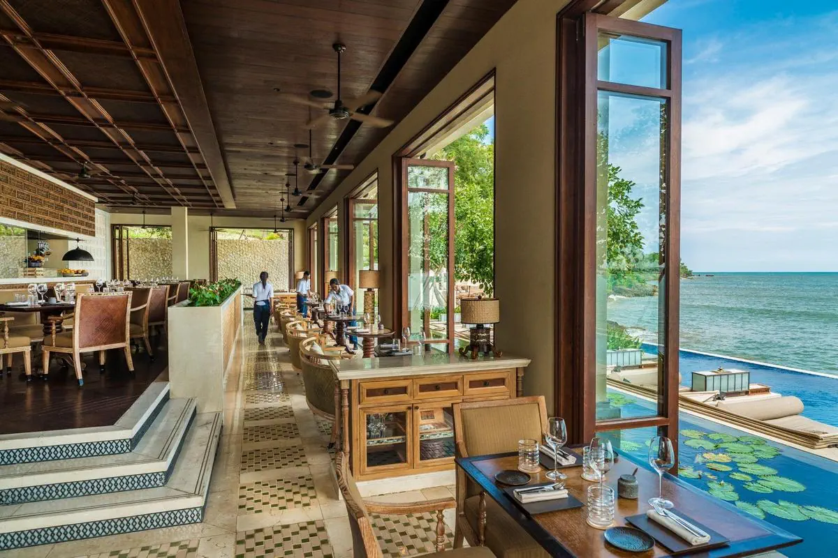 Hotel:Four Seasons Resort Bali at Jimbaran Bay 5*