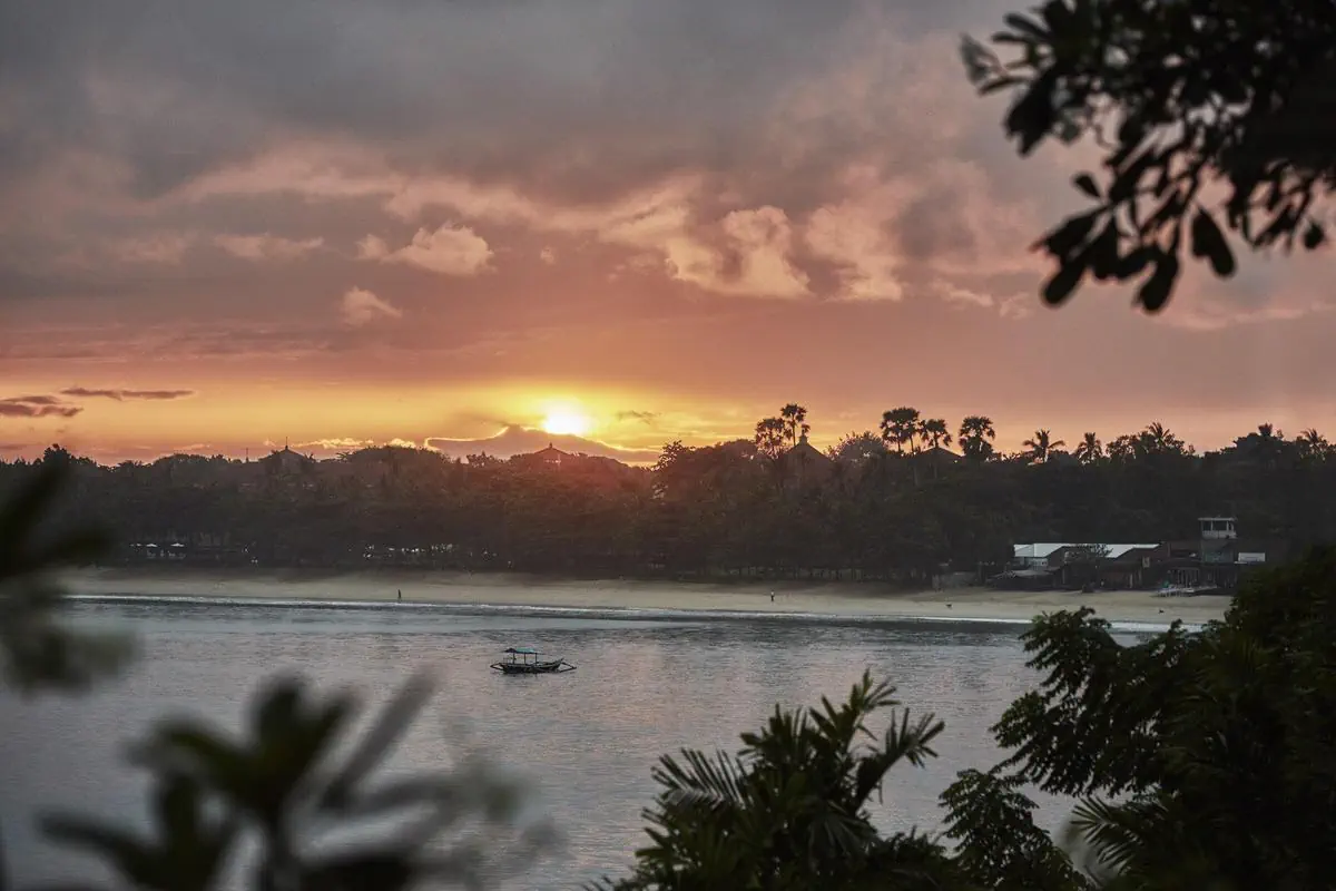 Hotel:Four Seasons Resort Bali at Jimbaran Bay 5*