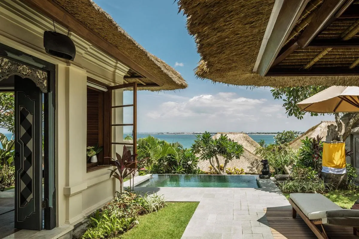 Hotel:Four Seasons Resort Bali at Jimbaran Bay 5*