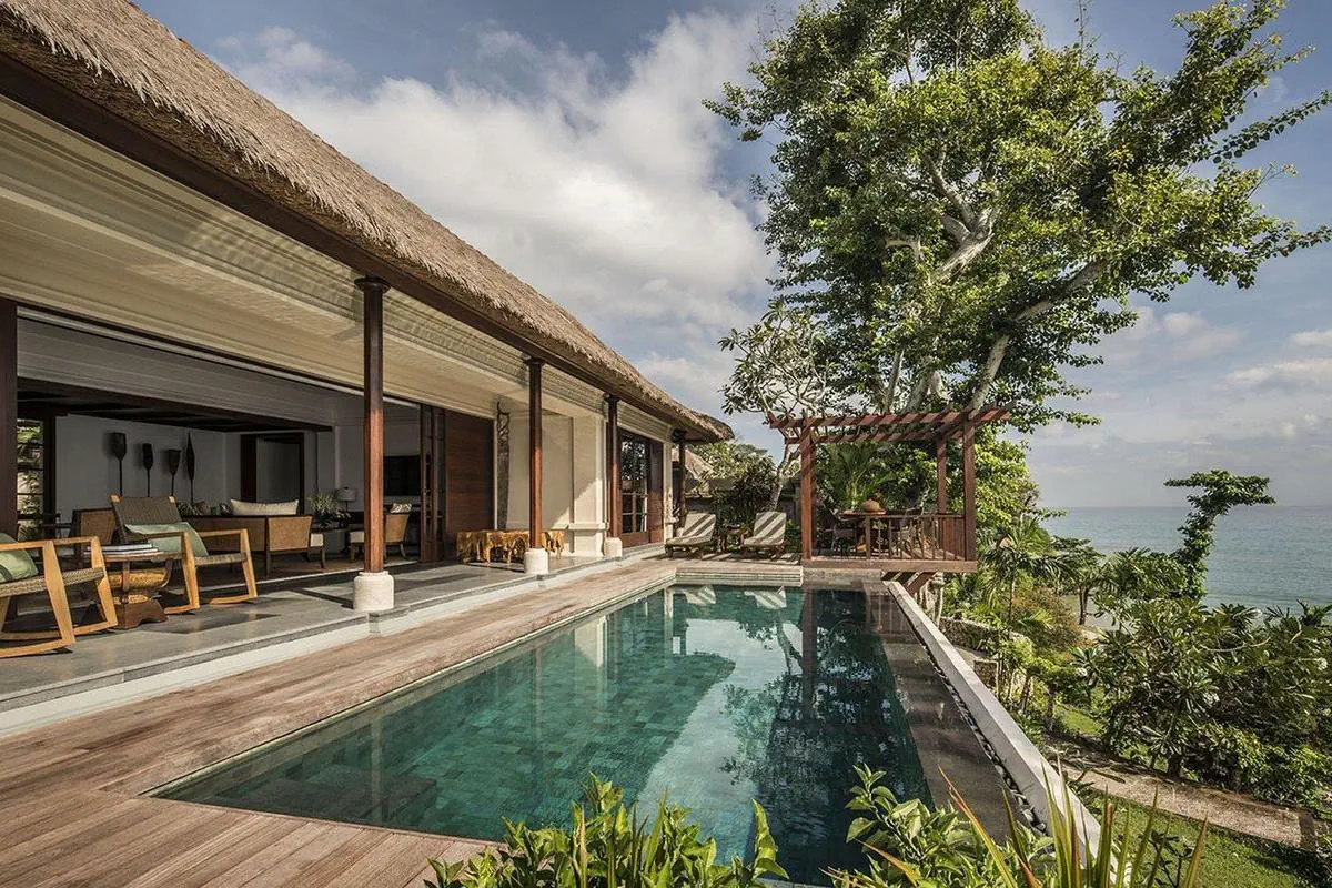 Hotel:Four Seasons Resort Bali at Jimbaran Bay 5*
