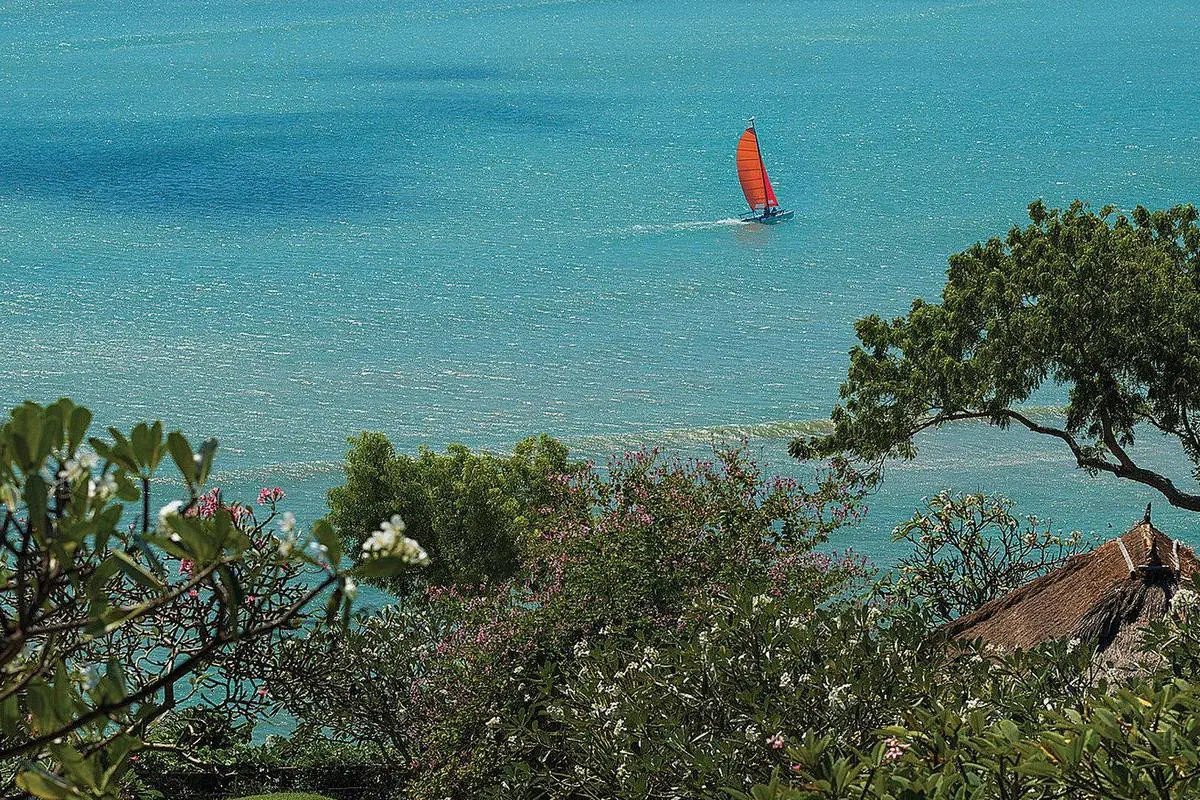 Hotel:Four Seasons Resort Bali at Jimbaran Bay 5*