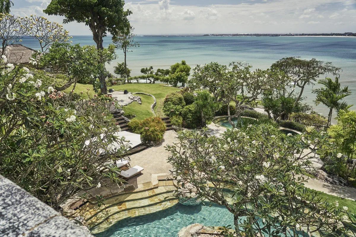 Hotel:Four Seasons Resort Bali at Jimbaran Bay 5*