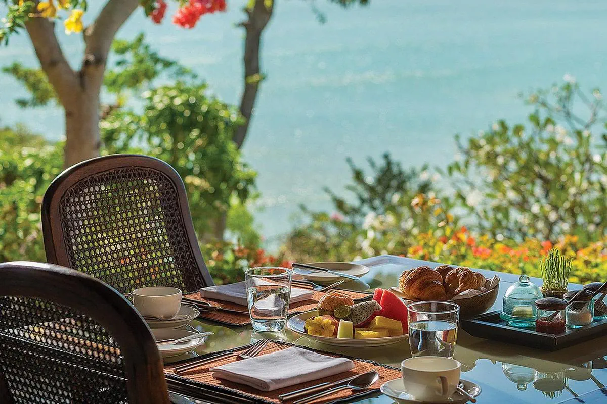 Hotel:Four Seasons Resort Bali at Jimbaran Bay 5*