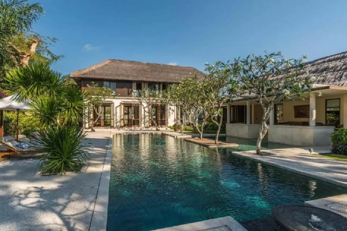 Hotel:Four Seasons Resort Bali at Jimbaran Bay 5*