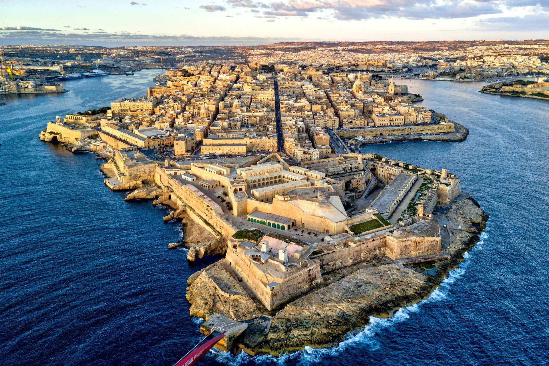 Malta - wyspiarskie państwo - miasto - zdjęcie 20