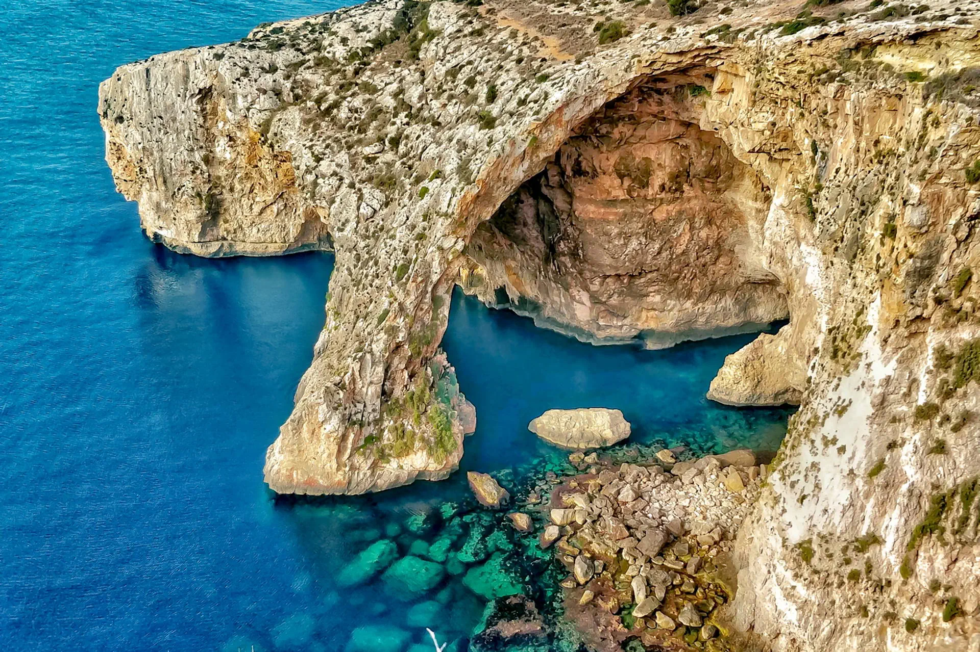 Malta - wyspiarskie państwo - miasto - zdjęcie 9