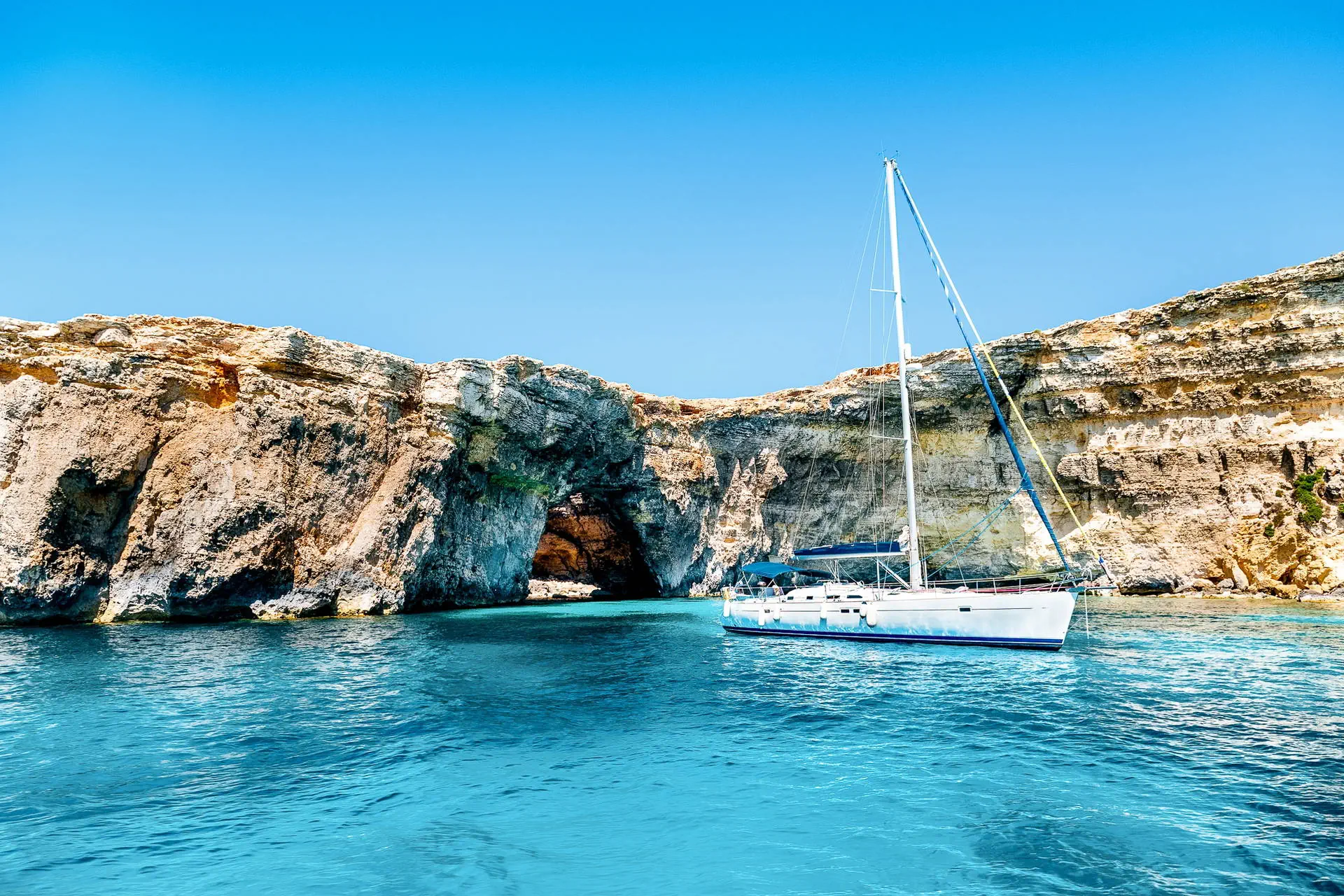 Malta - wyspiarskie państwo - miasto - zdjęcie 14