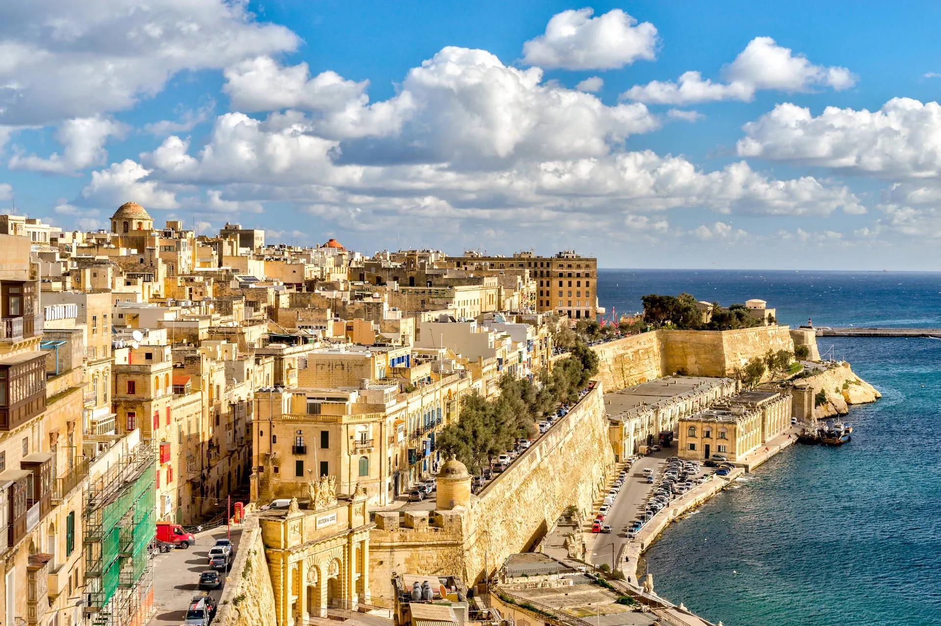 Malta - wyspiarskie państwo - miasto - zdjęcie 18