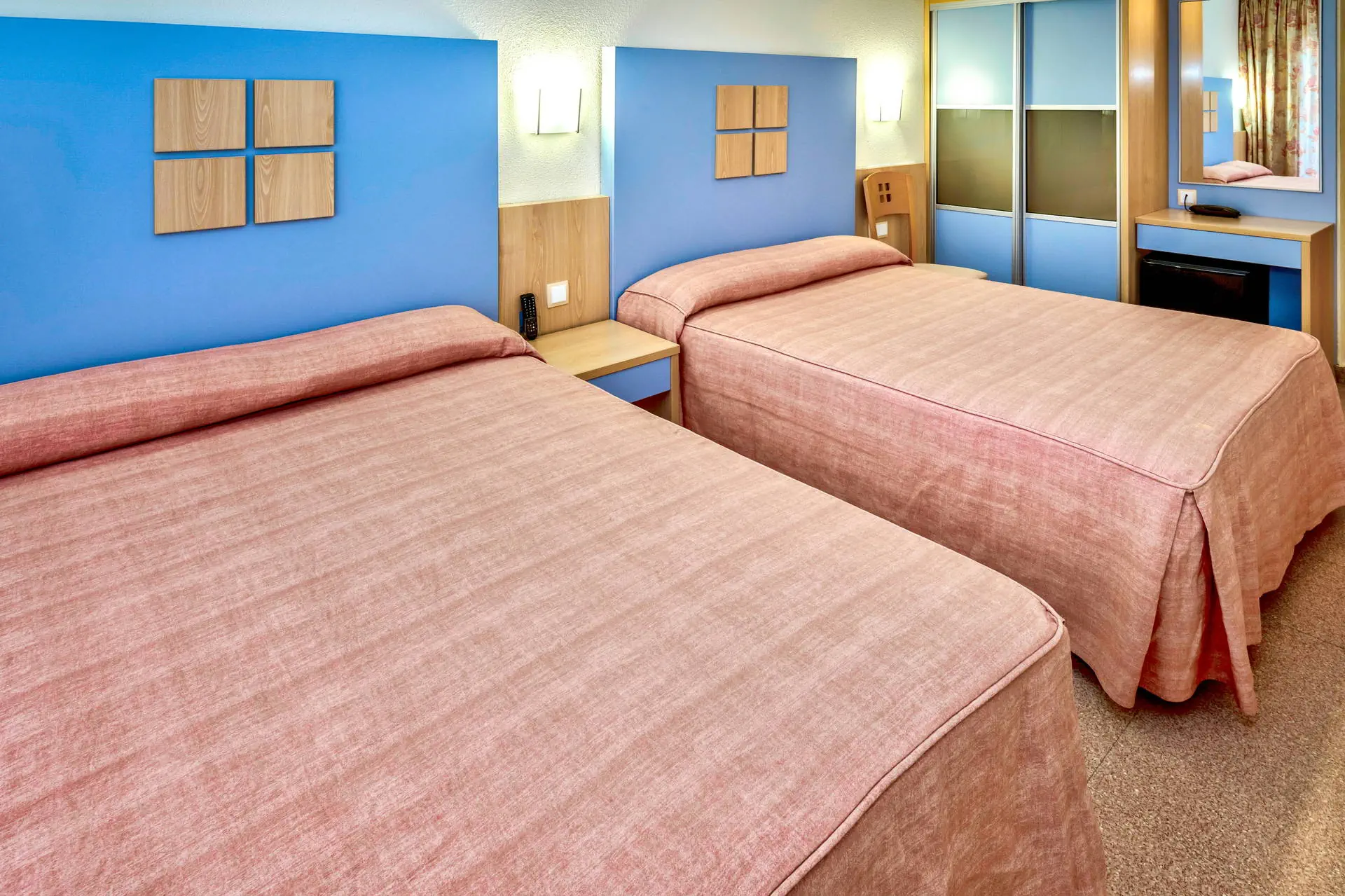 Caprici Beach Hotel & Spa