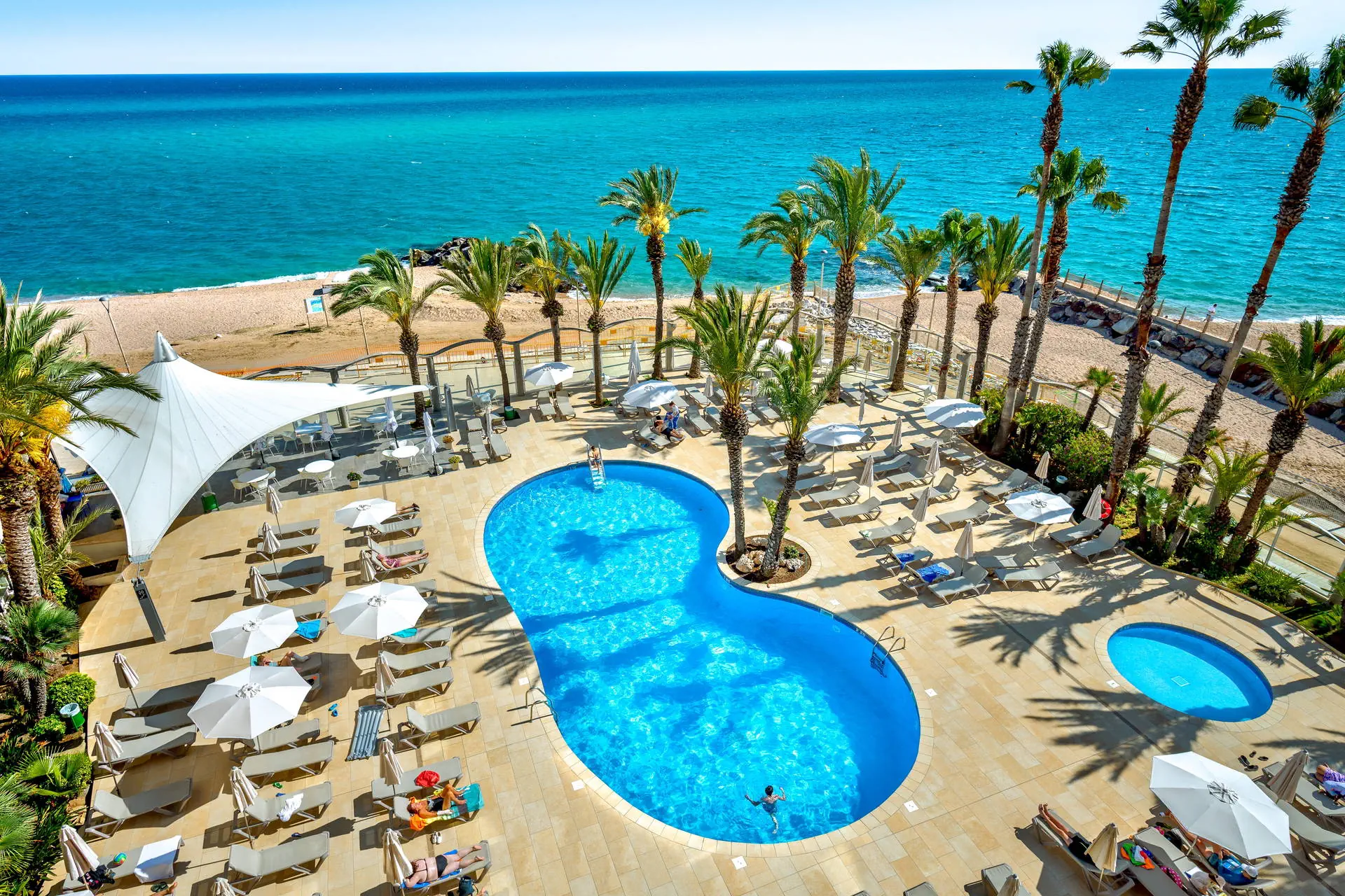 Caprici Beach Hotel & Spa