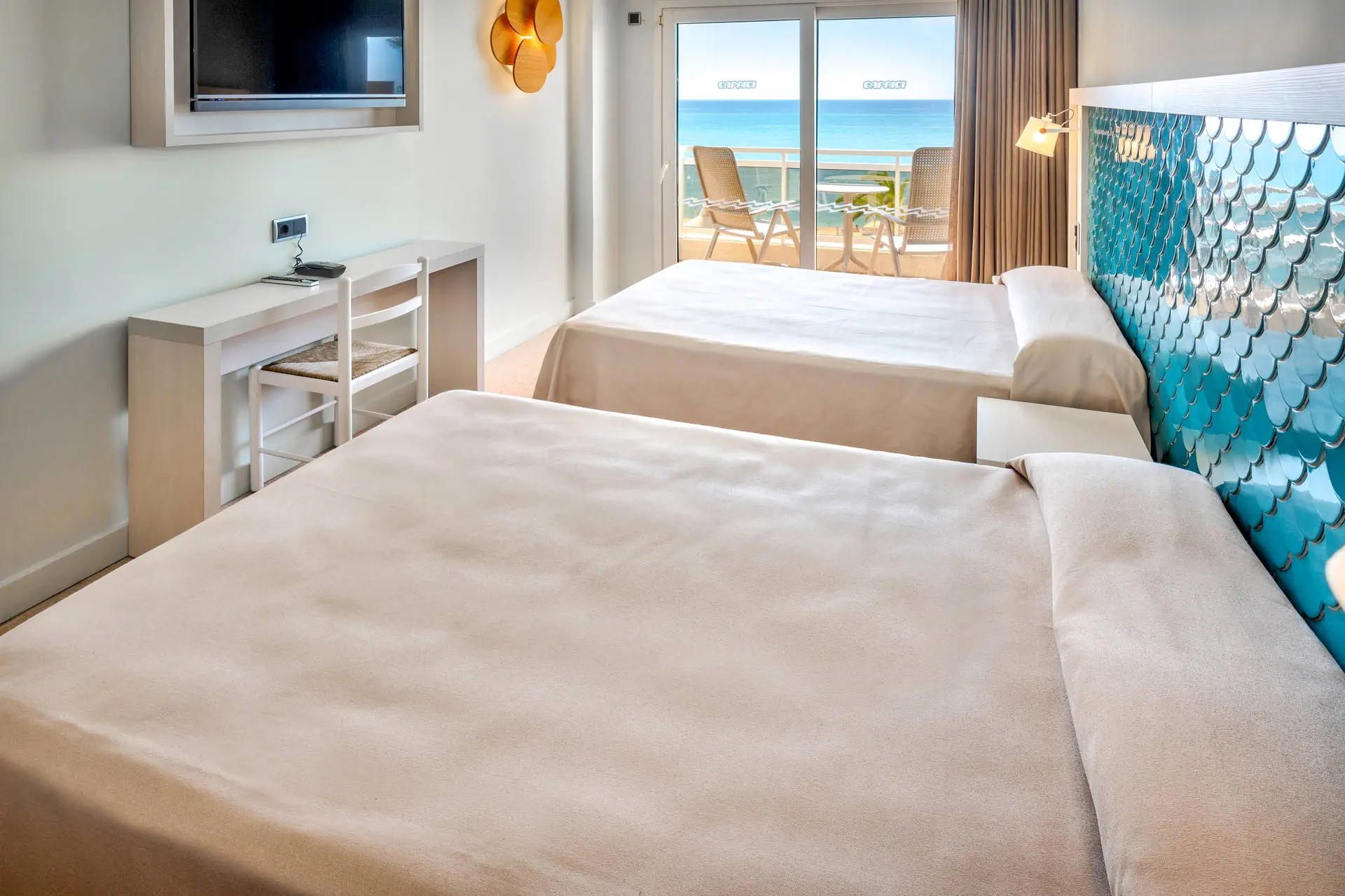 Caprici Beach Hotel & Spa