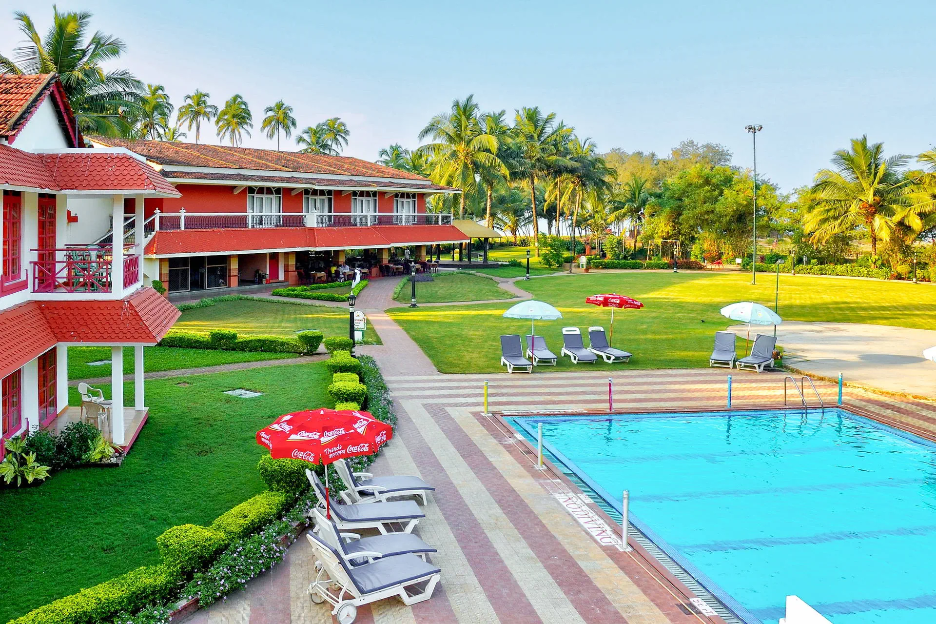 Nanu Resort - zdjęcie 2