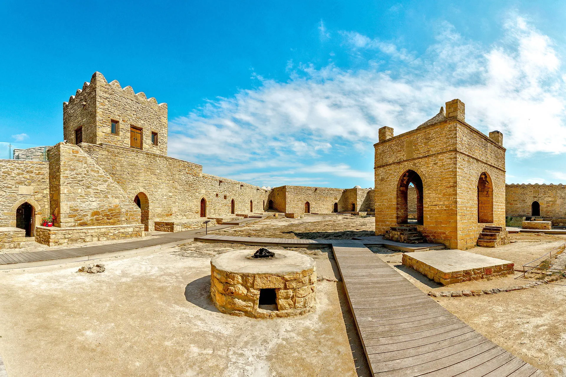 Baku - Mit szklanych domów - zdjęcie 9