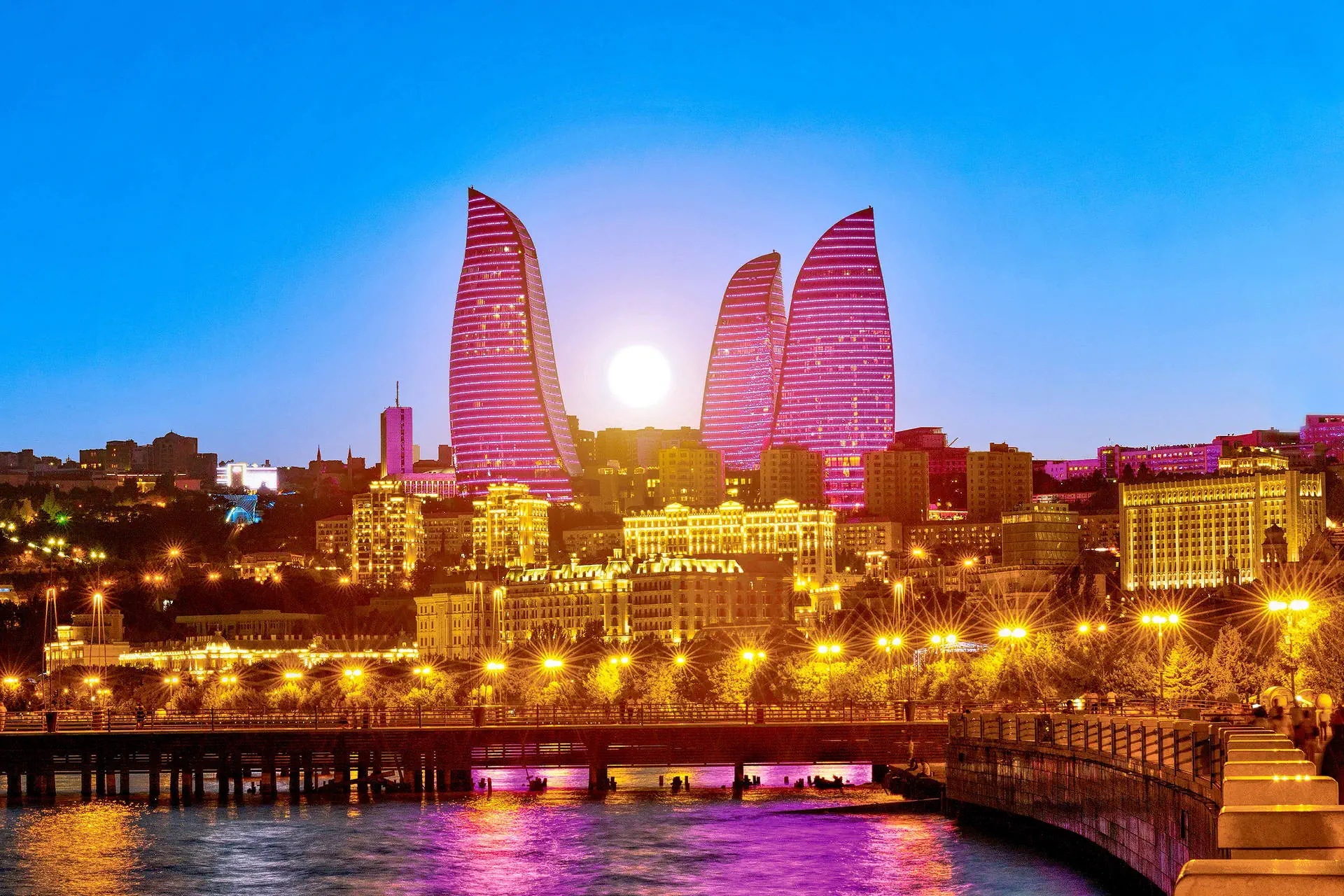 Baku - Mit szklanych domów - zdjęcie 8