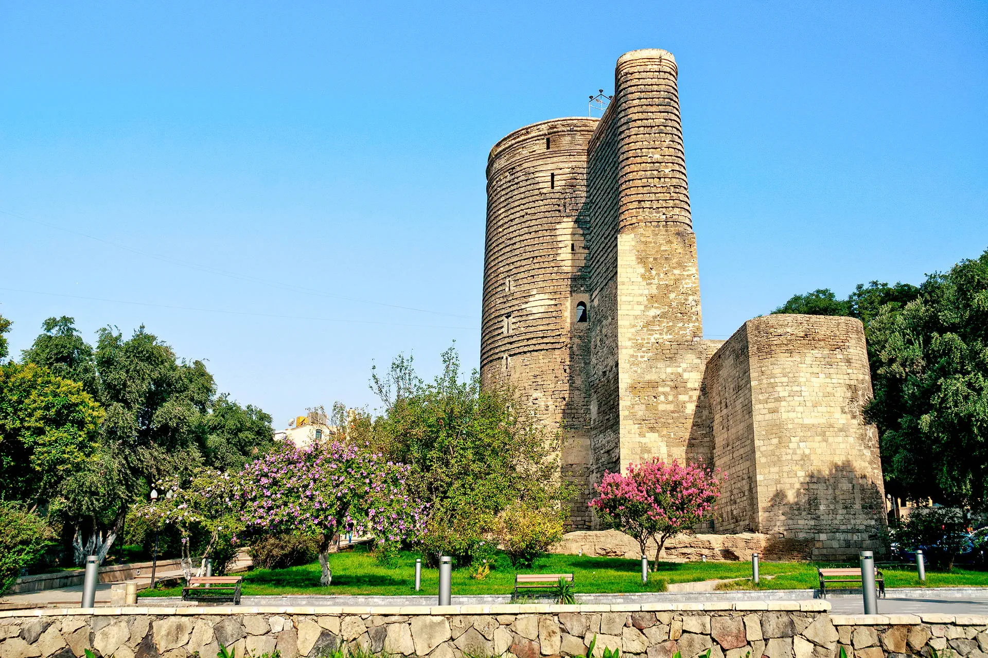 Baku - Mit szklanych domów - zdjęcie 6
