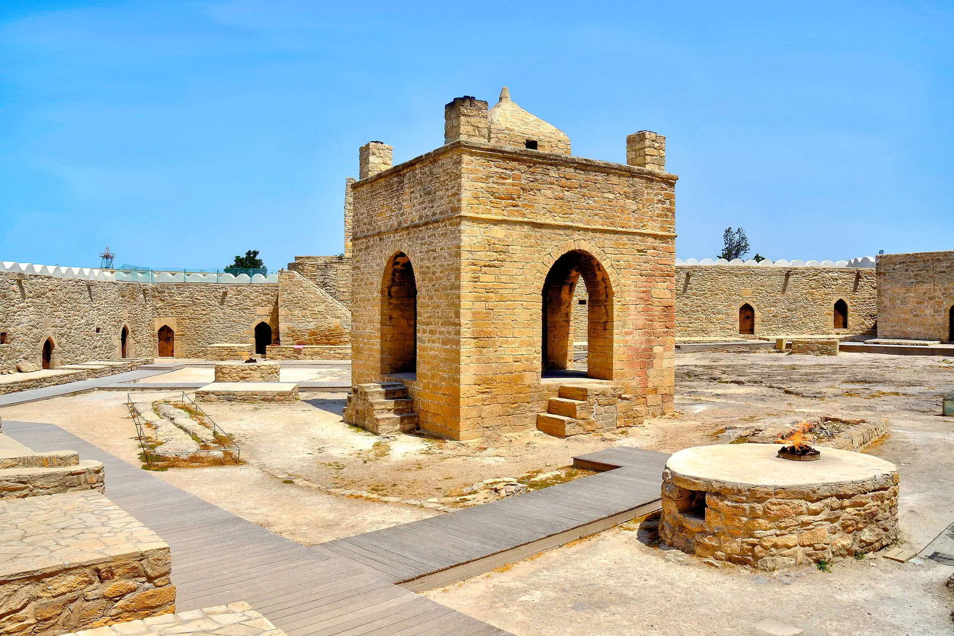 Baku - Mit szklanych domów - zdjęcie 10