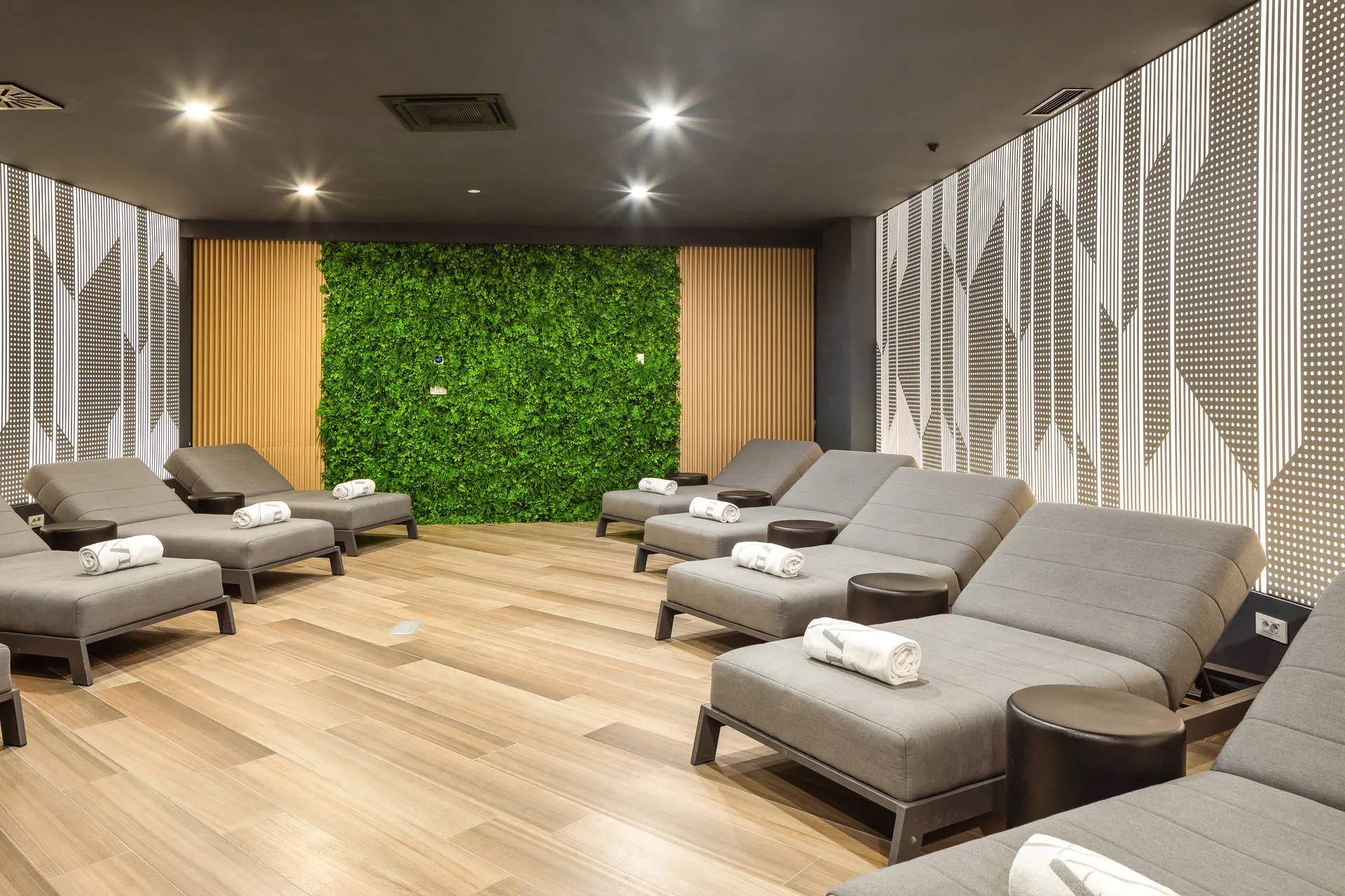 Aminess Khalani Hotel