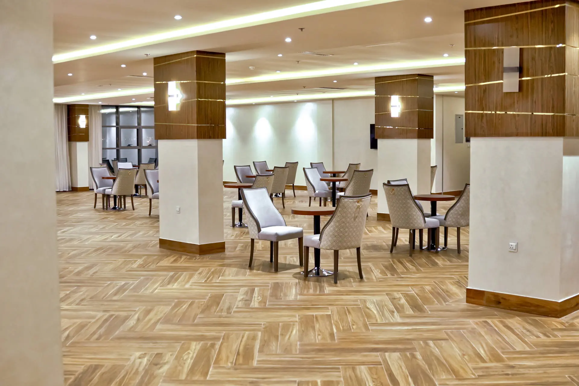 Plaza Hotel and Resort - zdjęcie 14