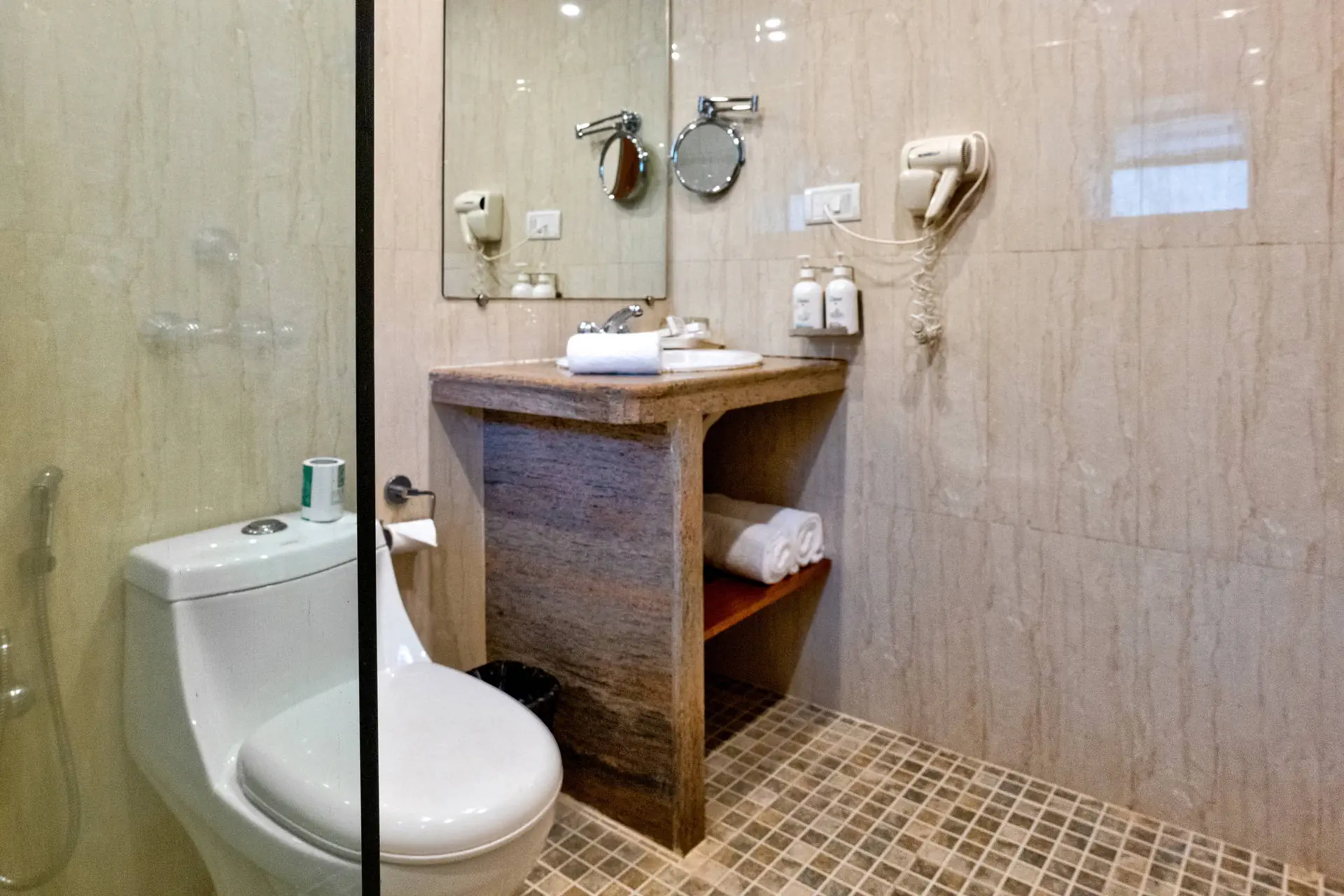 De Mandarin Beach Resort Suites & Villas - zdjęcie 14