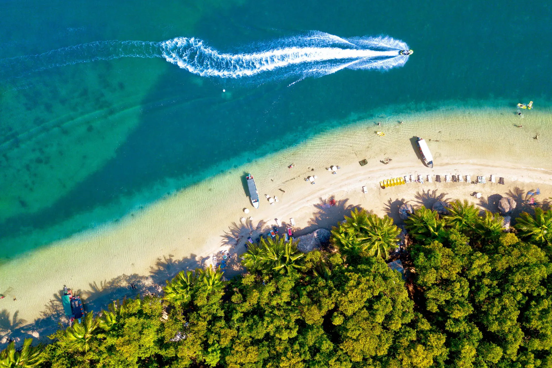 Rajskie plaże w cieniu wulkanów - zdjęcie 21