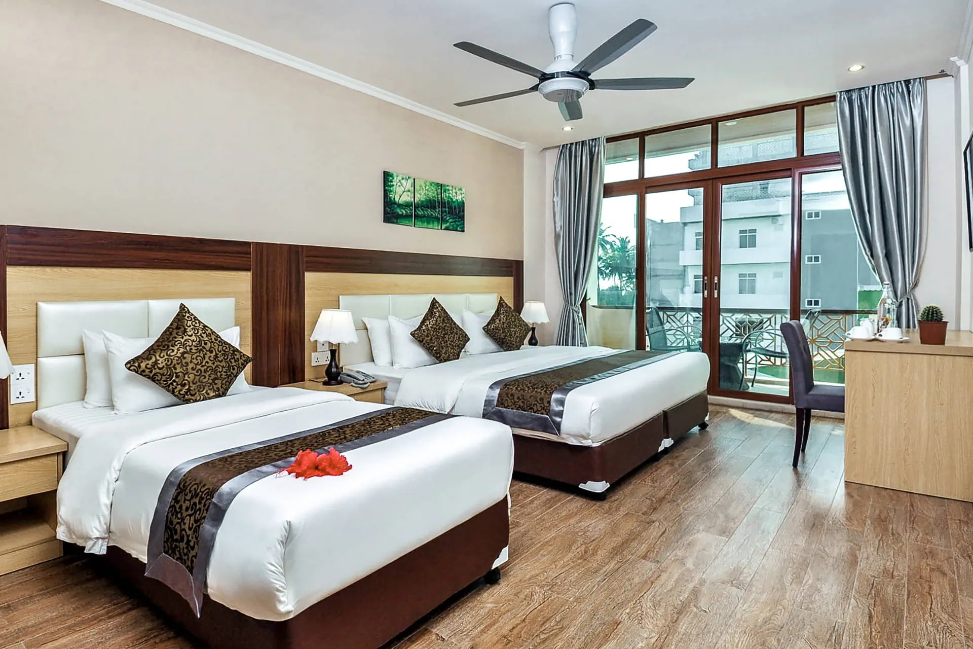 Triton Beach Hotel & Spa - zdjęcie 12