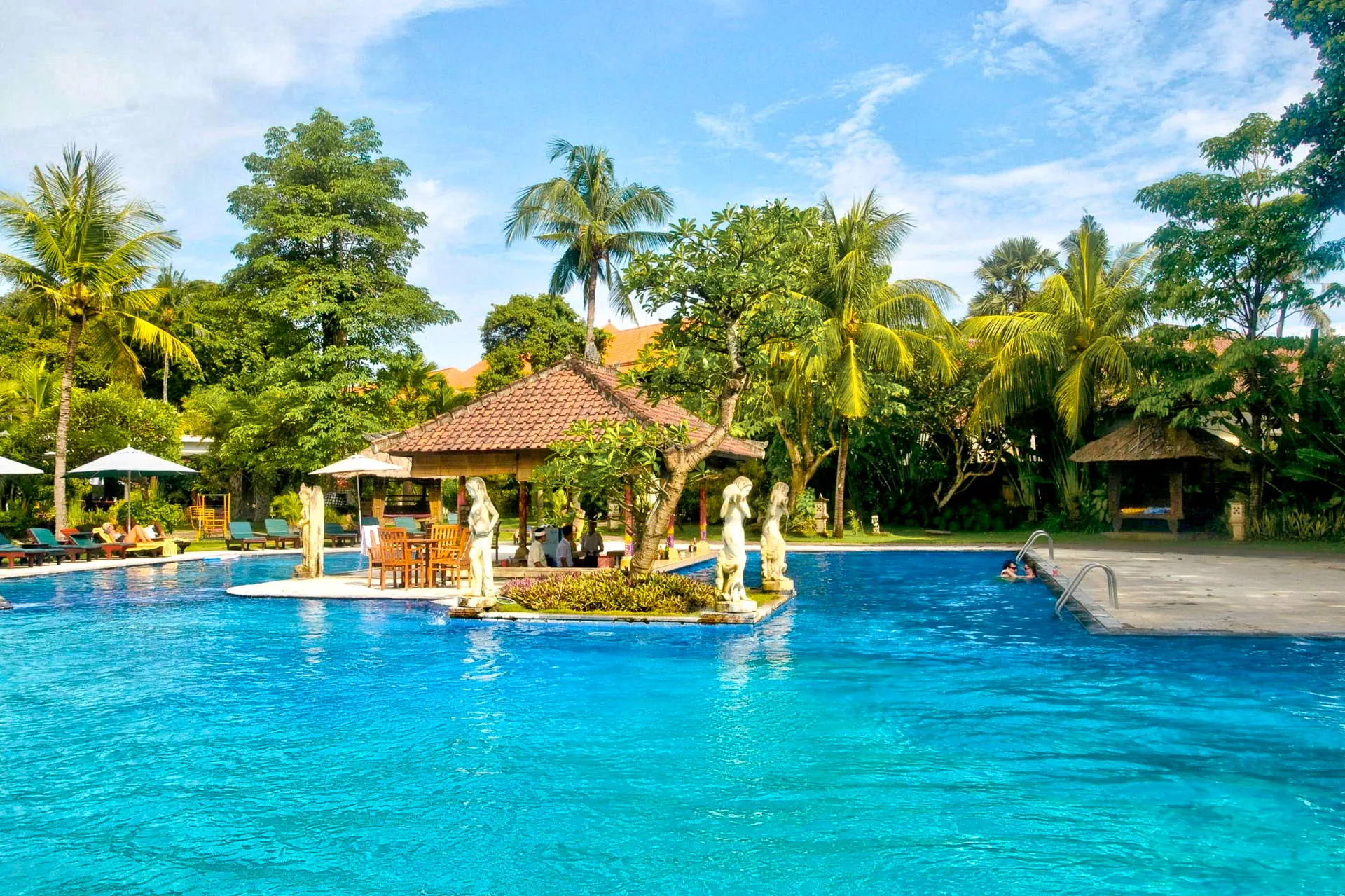 Puri Saron Seminyak - zdjęcie 2