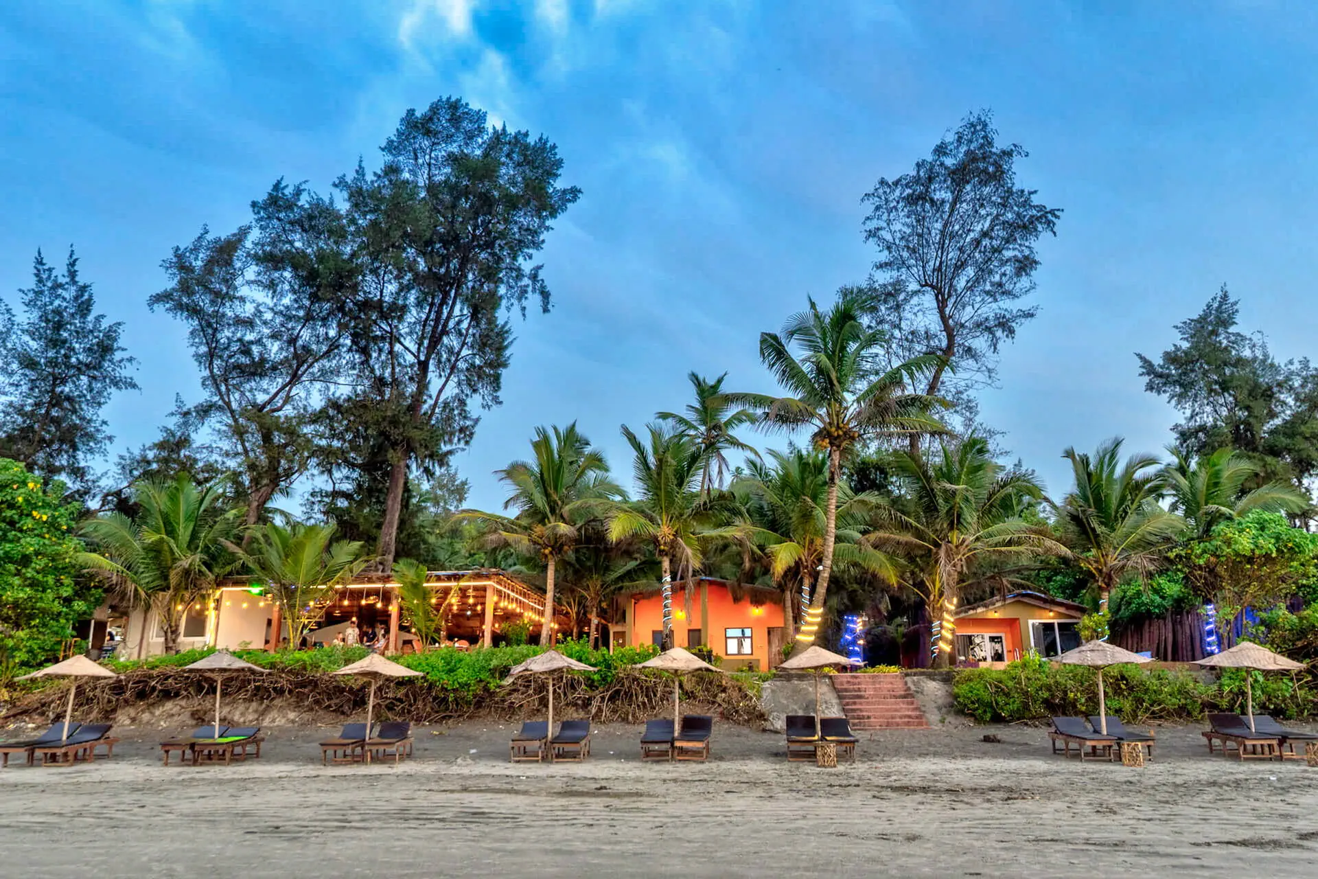 Amadi Beach Front Resort - zdjęcie 4