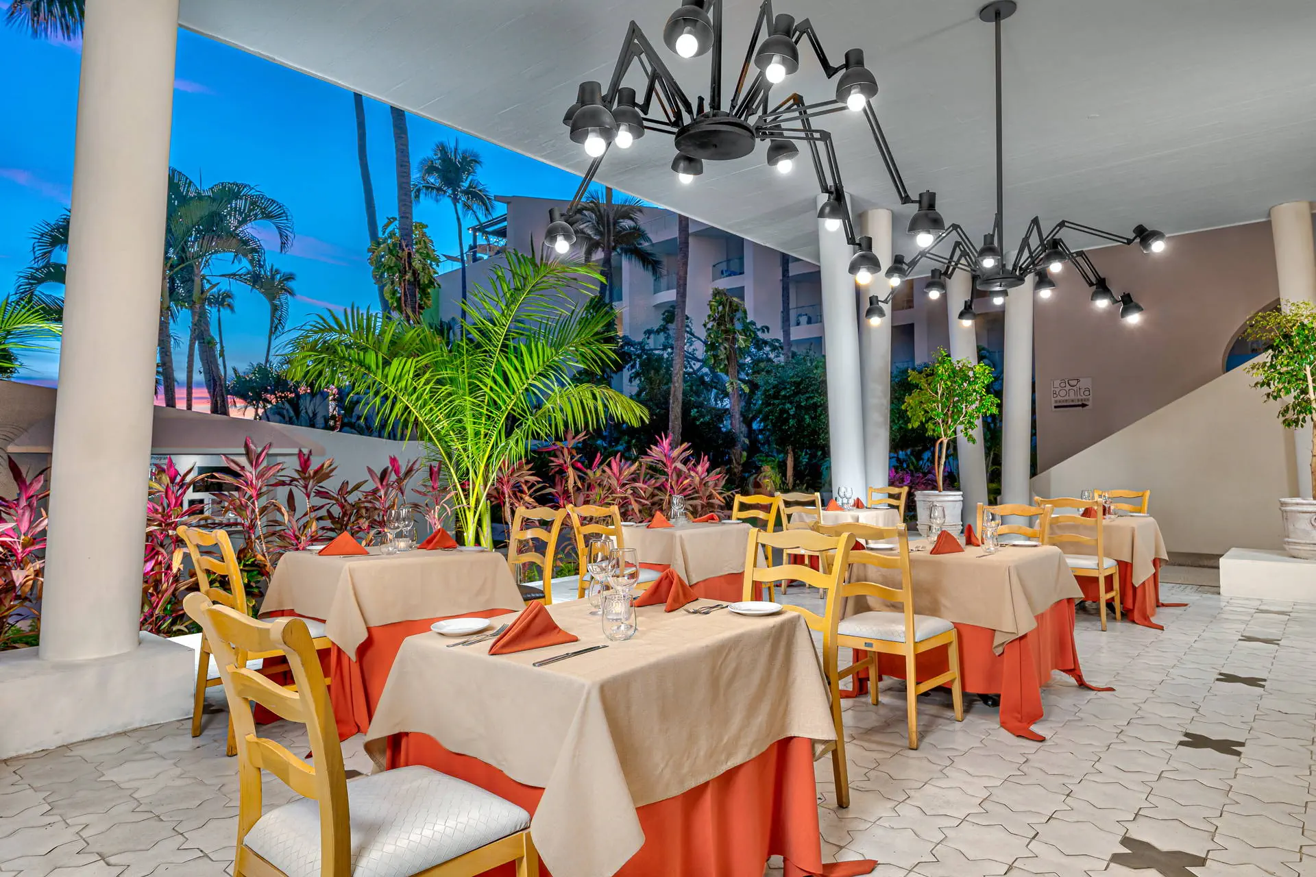The Hacienda at Krystal Grand (Puerto Vallarta) - zdjęcie 35