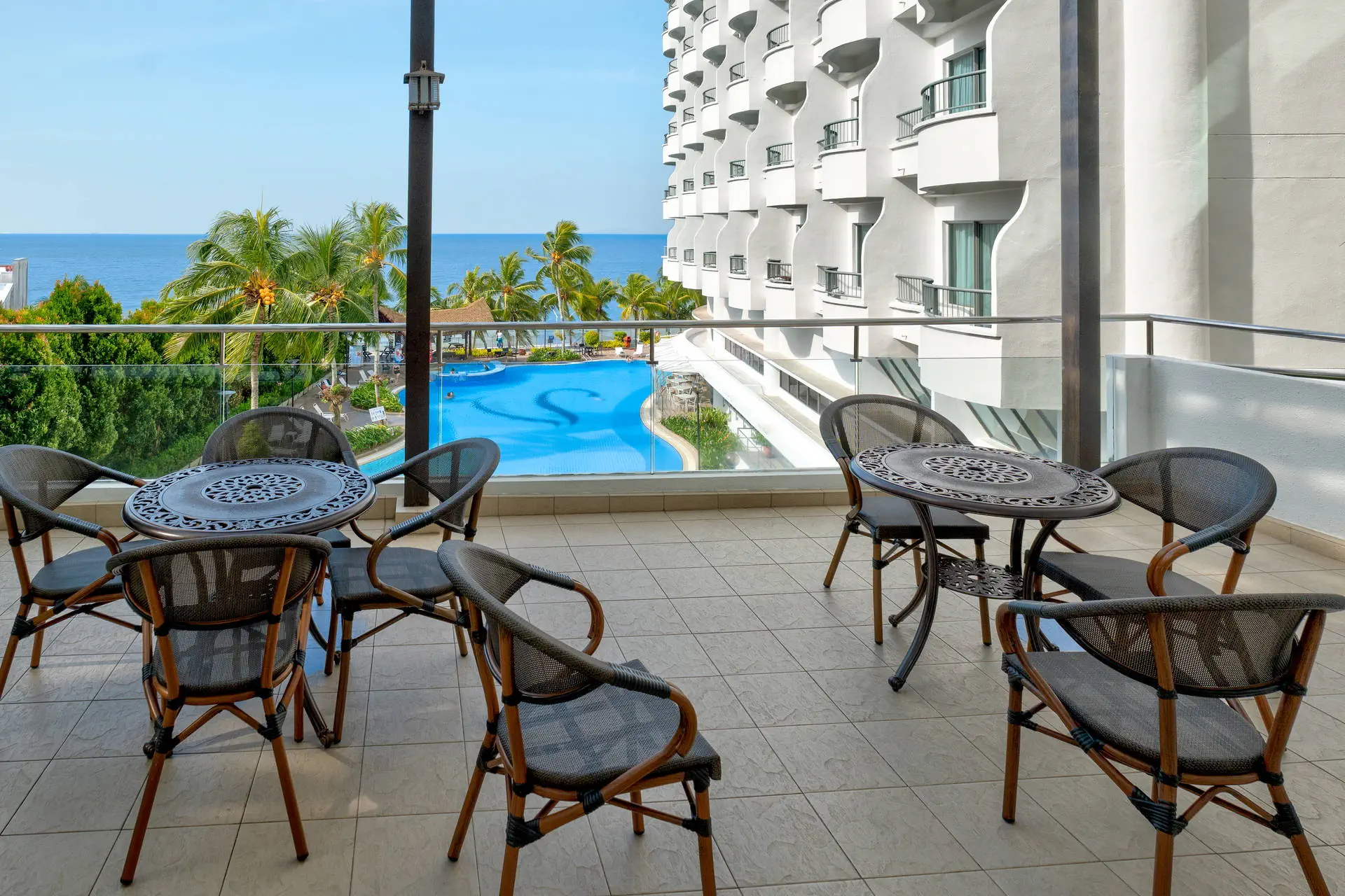 Flamingo by the Beach ( Tanjung Bungah ) - zdjęcie 24