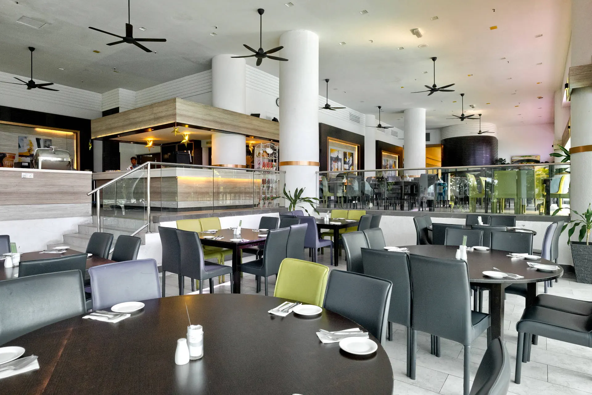 Flamingo by the Beach ( Tanjung Bungah ) - zdjęcie 21