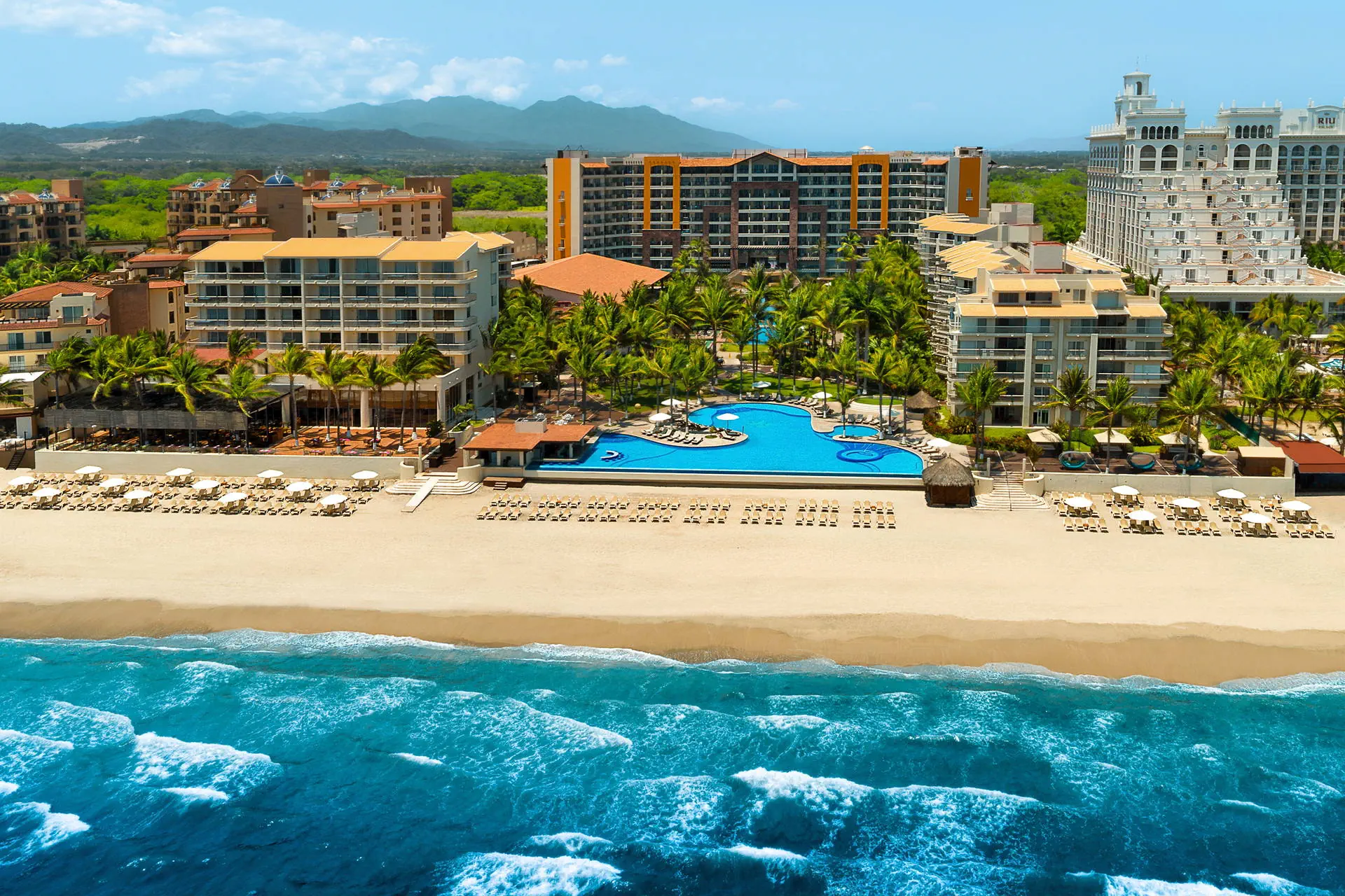 Krystal Grand (Nuevo Vallarta) - zdjęcie 2