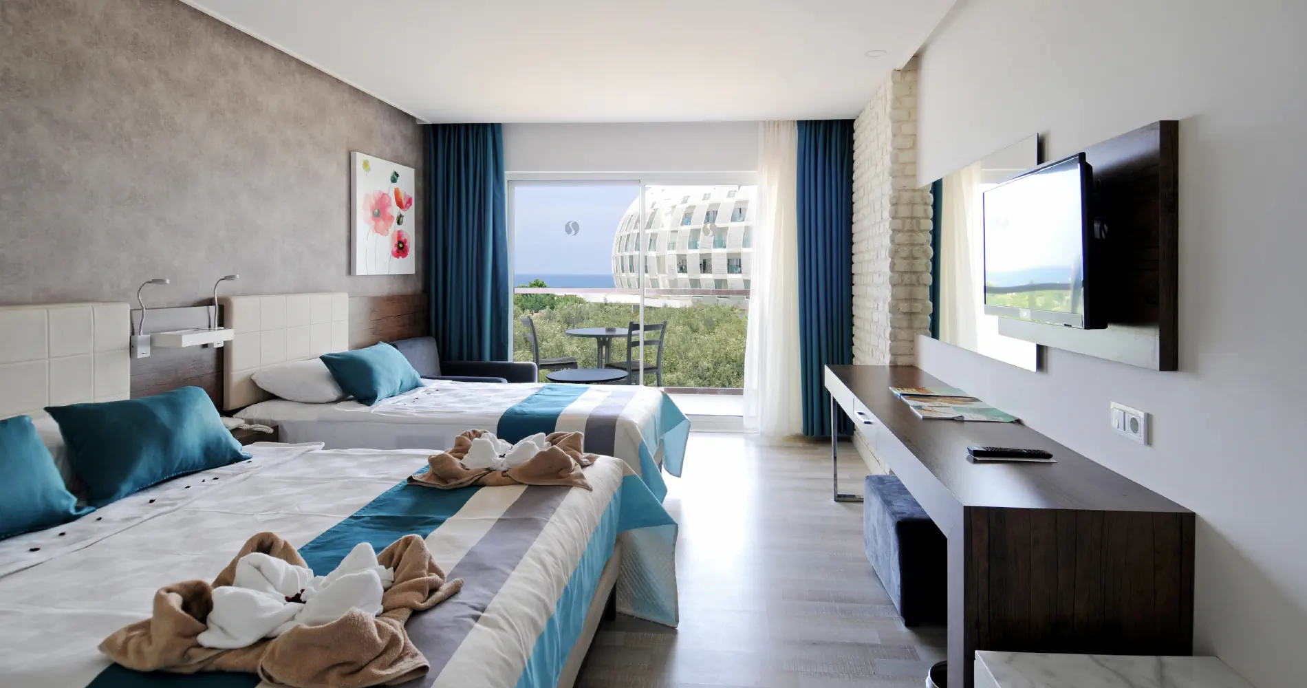 Lonicera West