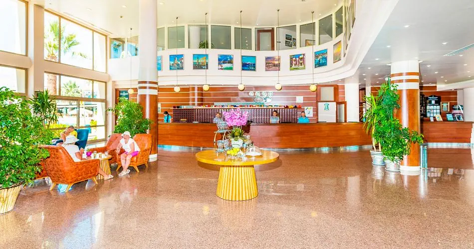 Hotel: Vonresort Golden Beach