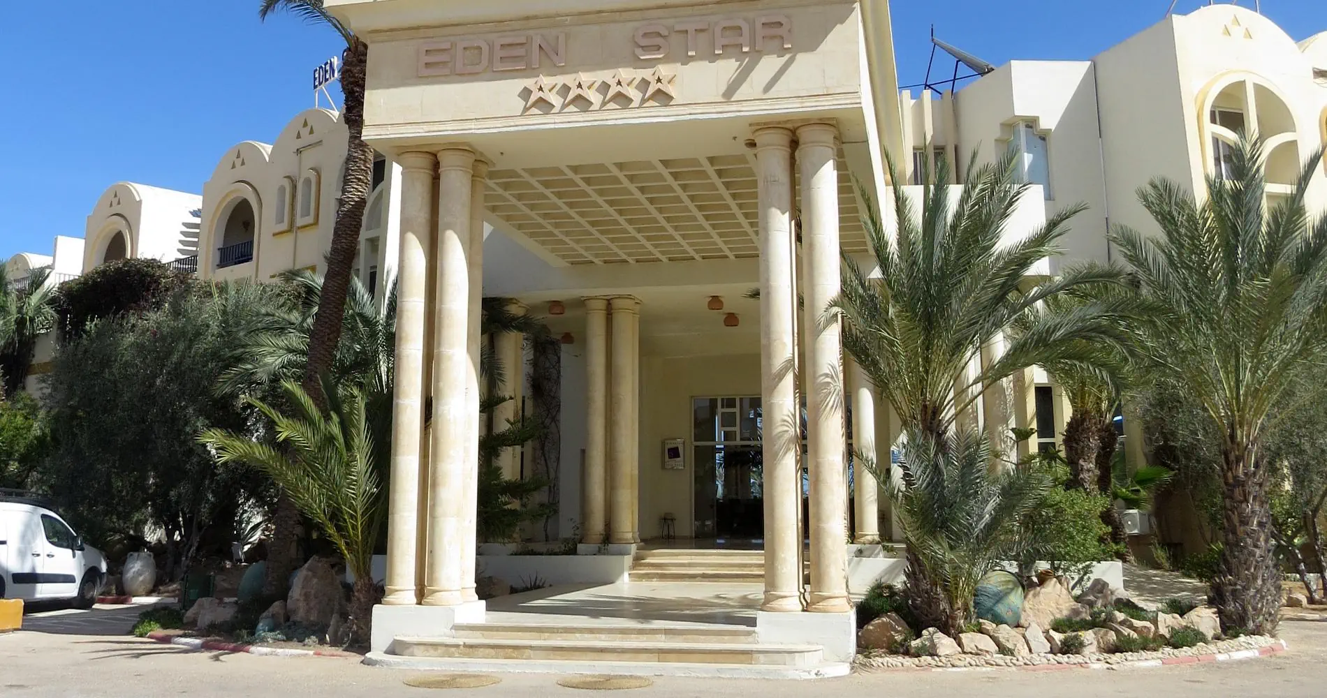 Hotel: Eden Star