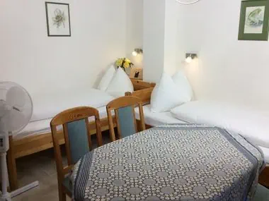 Gadenstatter Apartments