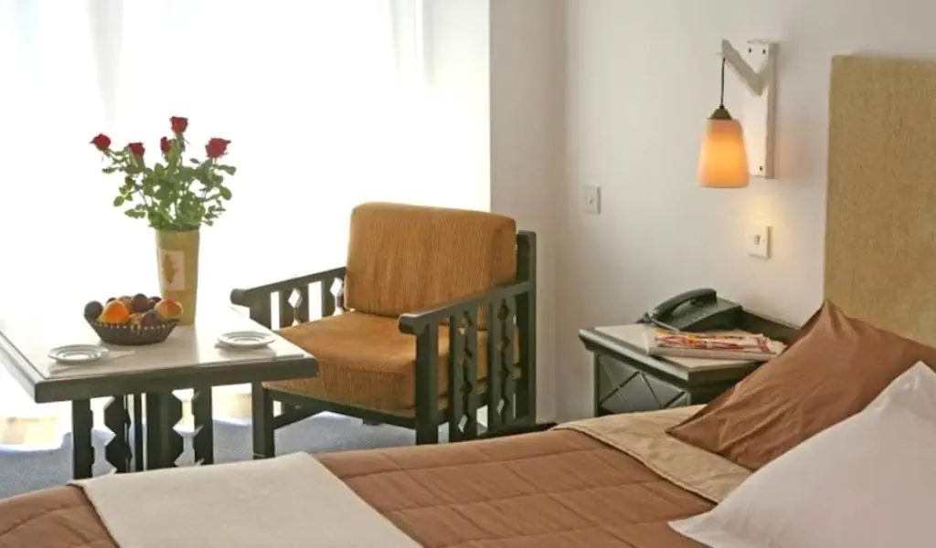 HOTEL: Cypr / Limassol / Navarria 3 (BB,HB,ALL)