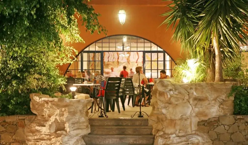 HOTEL: Cypr / Limassol / Navarria 3 (BB,HB,ALL)