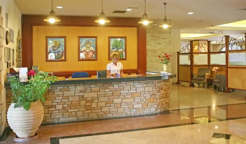 HOTEL: Cypr / Limassol / Navarria 3 (BB,HB,ALL)