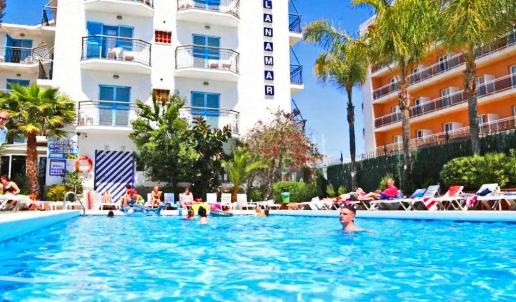 HOTEL: Costa Brava / Malgrat de Mar / HTop Planamar 3 (HB,ALS,ALL) + opis ALL