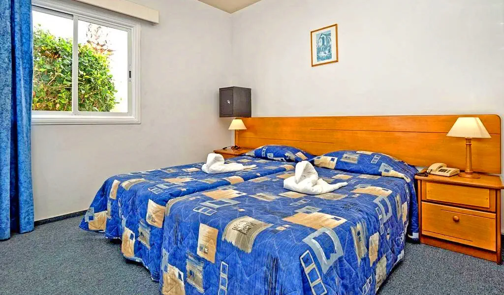 HOTEL: Cypr / Pafos / Sunny Hill Hotel Apt 3(2) (RO,BB,HB)