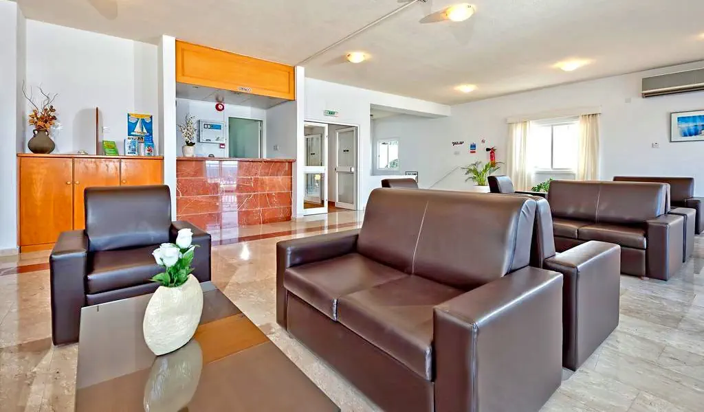 HOTEL: Cypr / Pafos / Sunny Hill Hotel Apt 3(2) (RO,BB,HB)