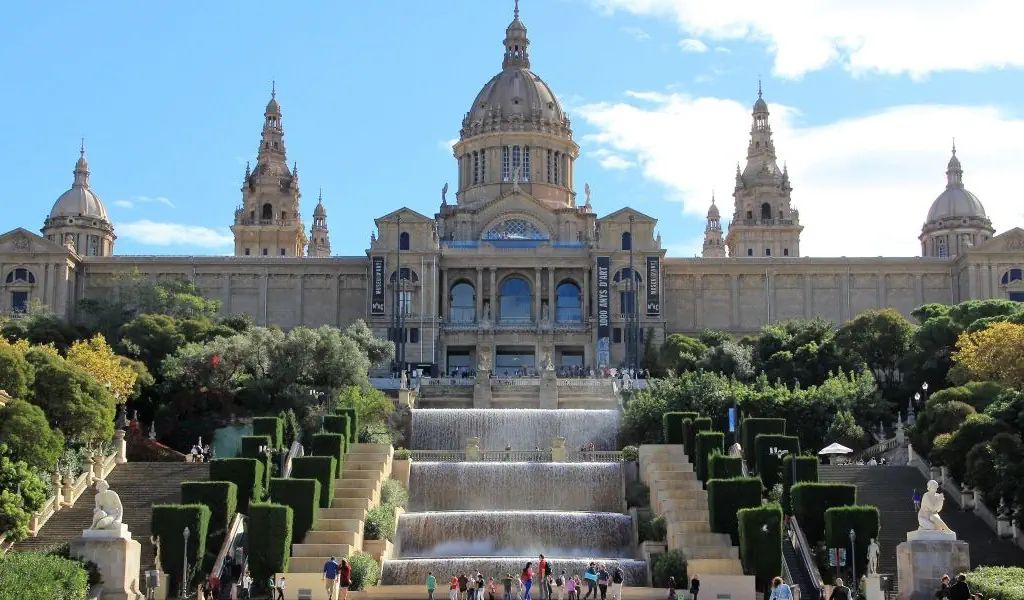 HOTEL: BARCELONA - Poczuj magie miasta ! -  4 DNI