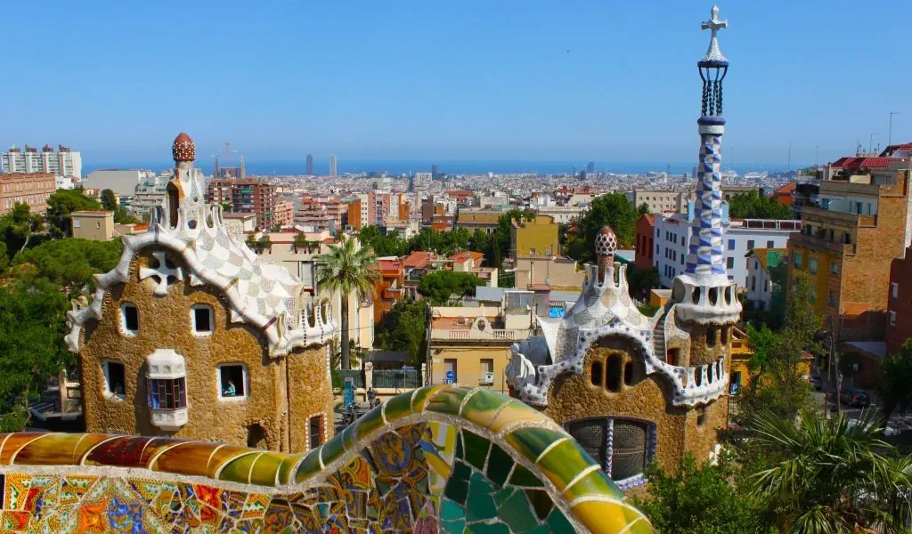 HOTEL: BARCELONA - Poczuj magie miasta ! -  4 DNI