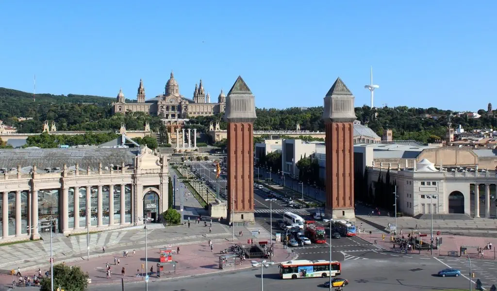 HOTEL: BARCELONA - Poczuj magie miasta ! -  4 DNI