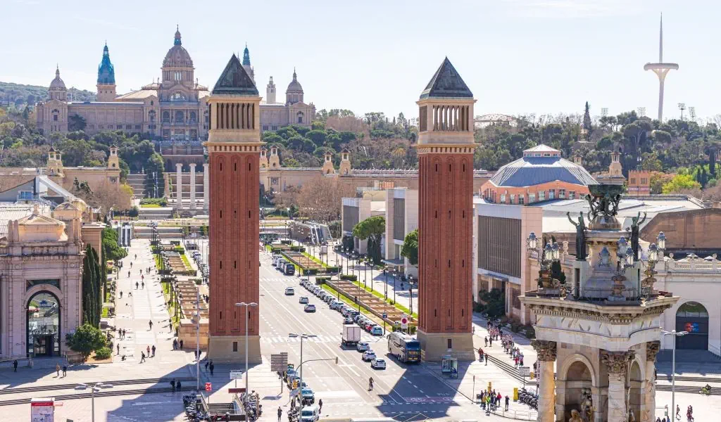 HOTEL: BARCELONA - Poczuj magie miasta ! -  4 DNI