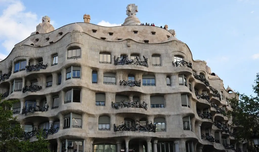 HOTEL: BARCELONA - Poczuj magie miasta ! -  4 DNI