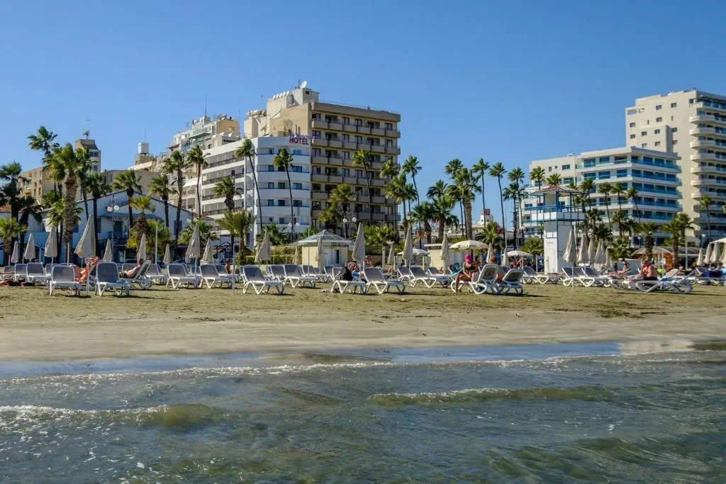 HOTEL: Les Palmiers Hotel** Larnaca