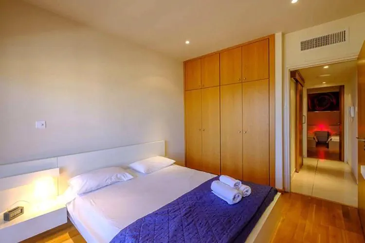 HOTEL: Les Palmiers Hotel** Larnaca