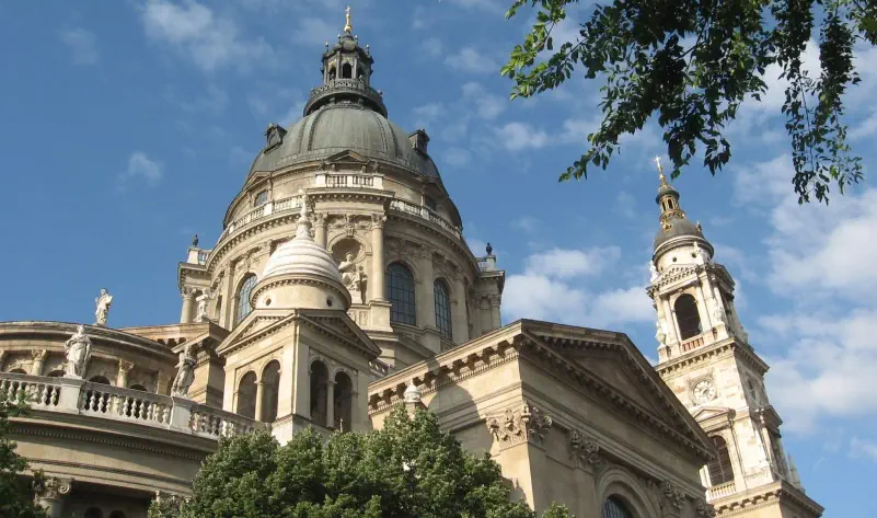 HOTEL: BUDAPESZT - SZLAKIEM WEGIERSKICH WINNIC - 4 dni