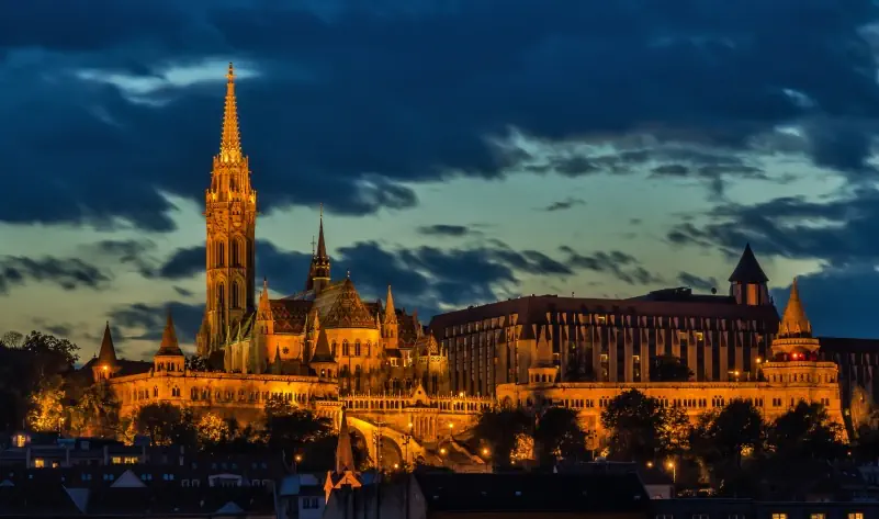 HOTEL: BUDAPESZT - SZLAKIEM WEGIERSKICH WINNIC - 4 dni